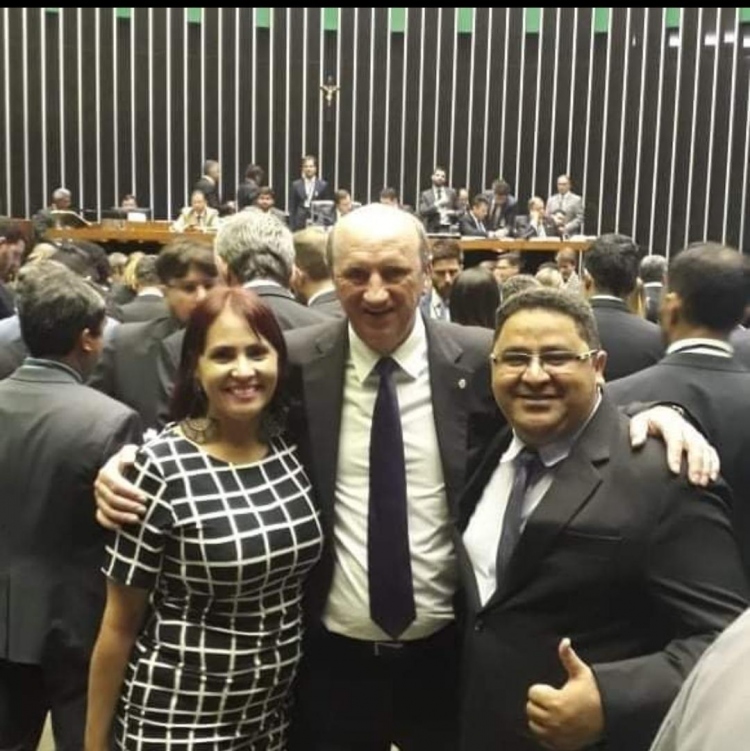 Reuni&atilde;o com a bancada Federal para tratar do projeto de integra&ccedil;&atilde;o da piscicultura parceria com a prefeitura municipal de Barra do Gar&ccedil;as e munic&iacute;pios consorciados