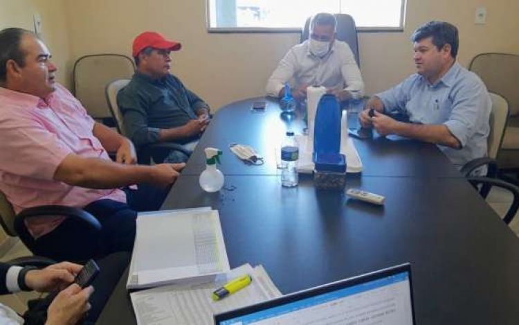 Prefeitos filiados ao Cons&oacute;rcio Portal do Araguaia se re&uacute;nem para presta&ccedil;&atilde;o de contas